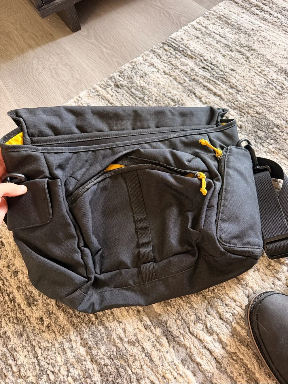 Mountainsmith Adventure Office Messenger Bag - Small